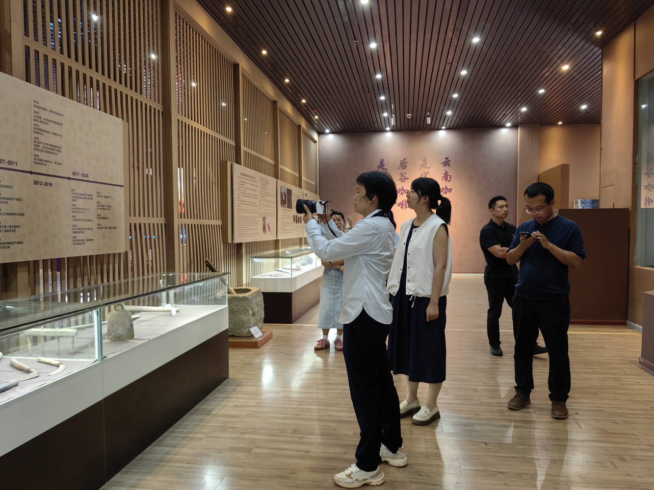 1761549200841014323.jpg 芒市 后谷咖啡_副本.jpg