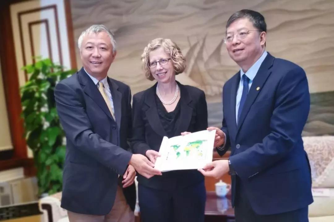 1572572296875063243.jpg 1572572296875063243.jpg