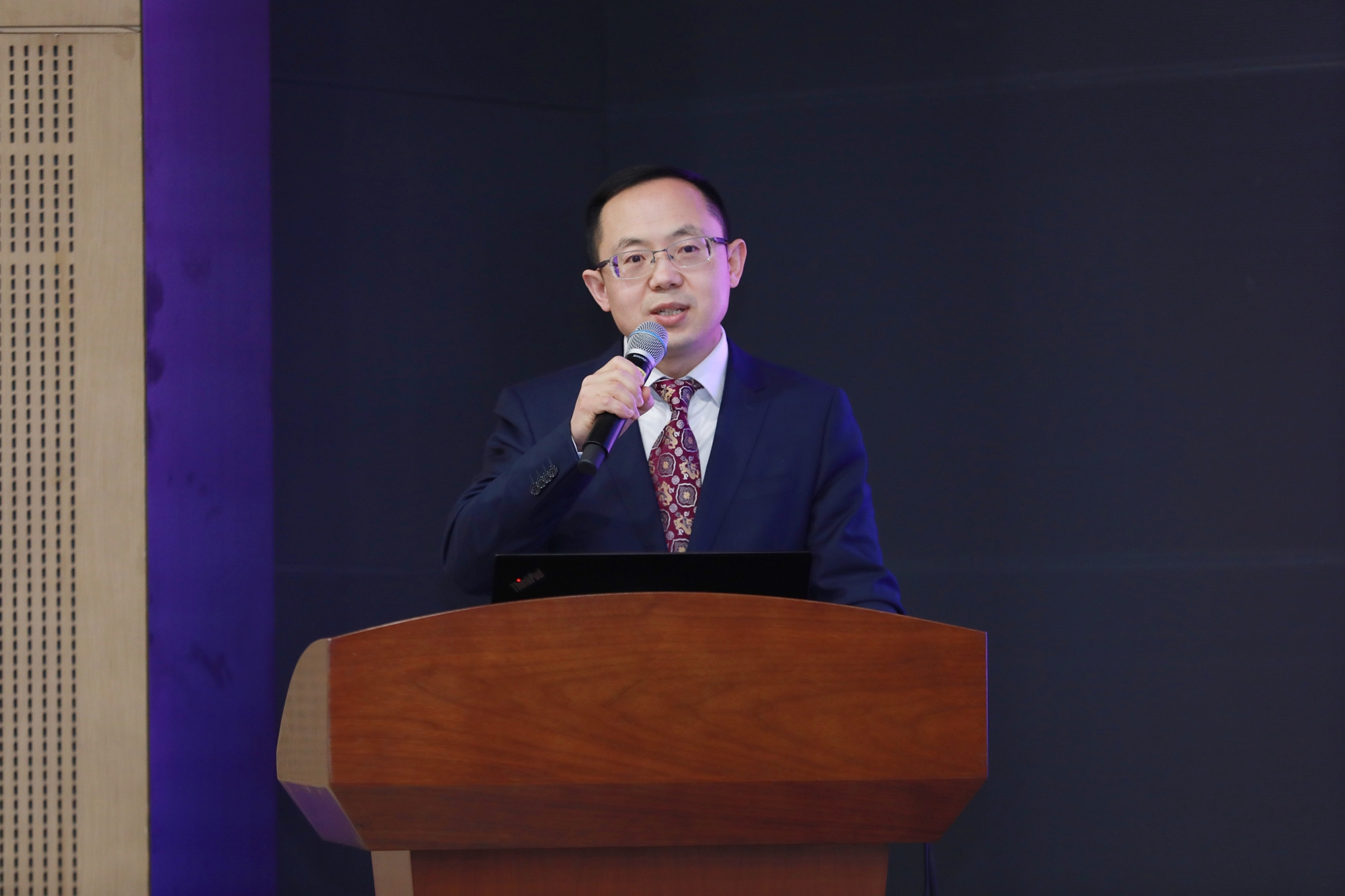 1677556500664019017.jpg 黄辉副主任介绍成都市典型经验做法_副本.jpg