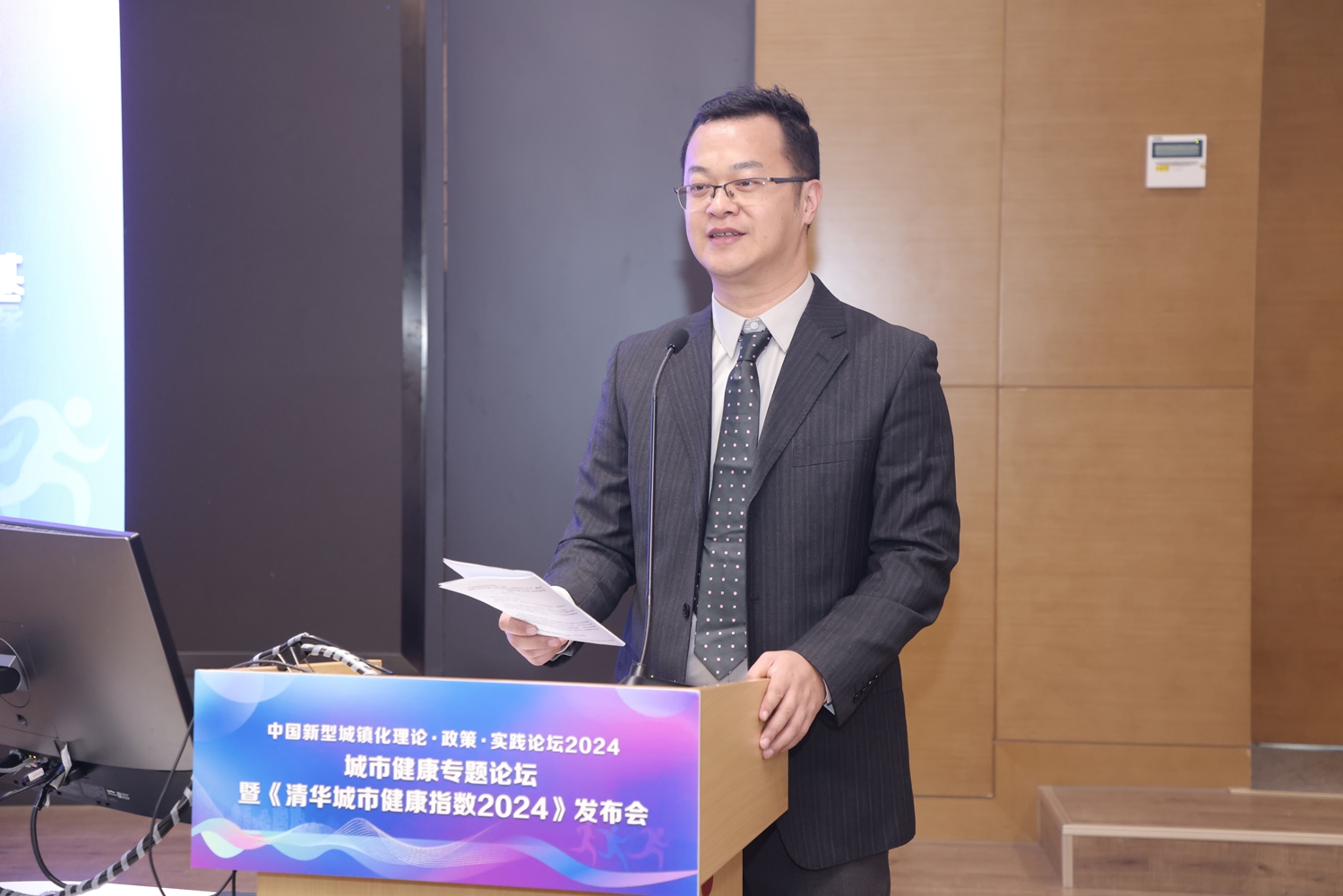 1730357378389062040.jpg 李栋_副本.jpg