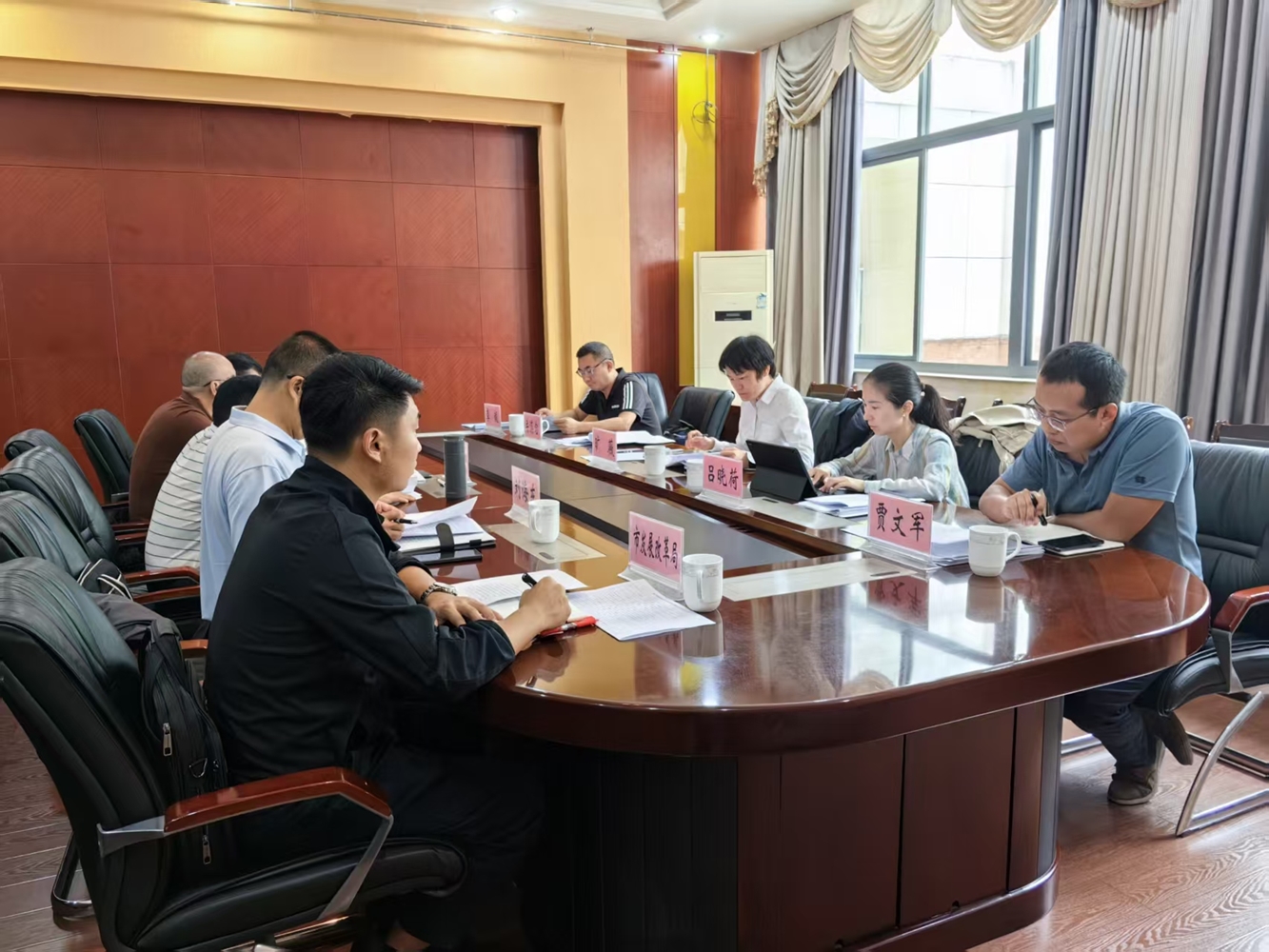 禄丰市座谈会_副本.jpg