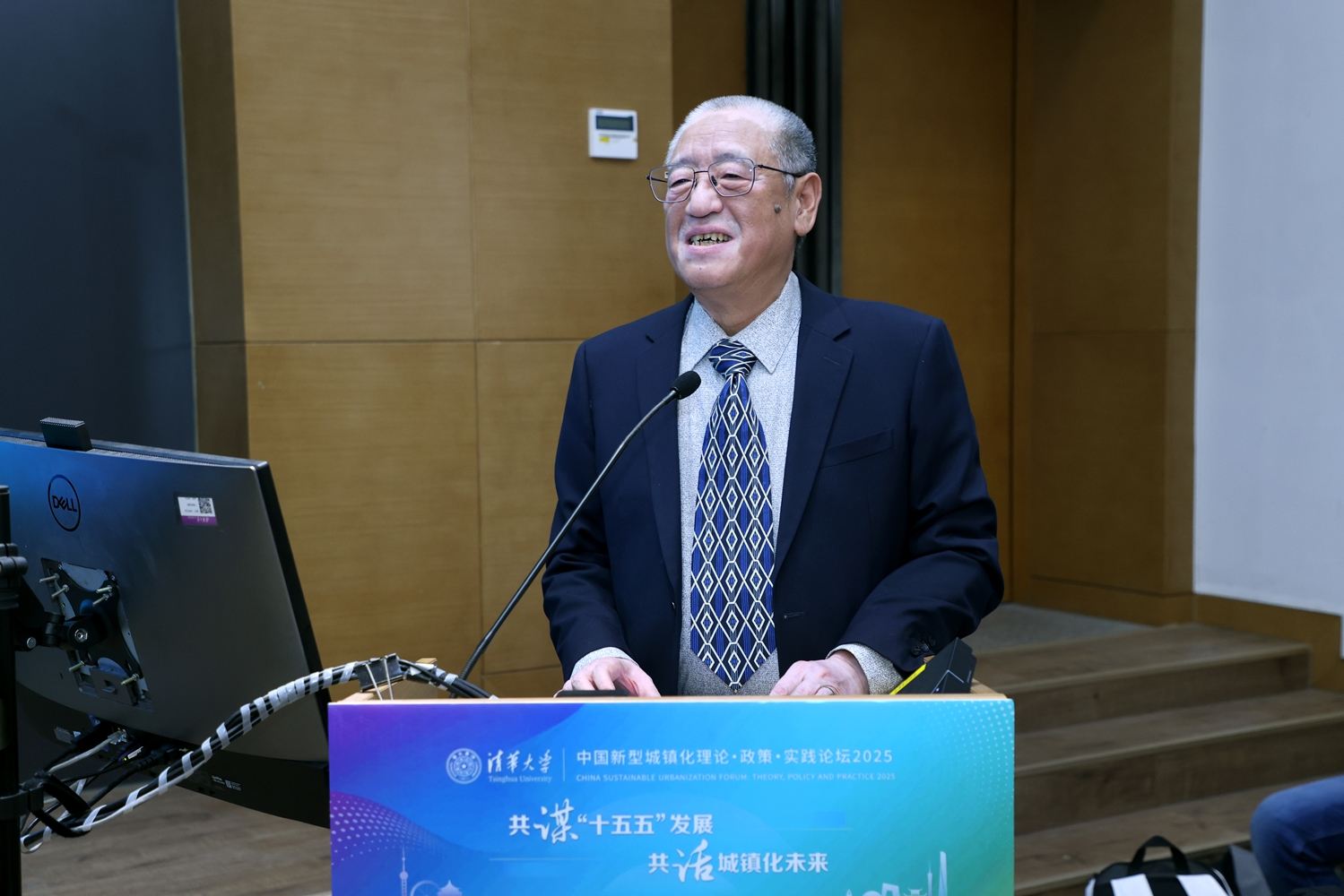 1763348503973095666.jpg 尹稚_副本.jpg